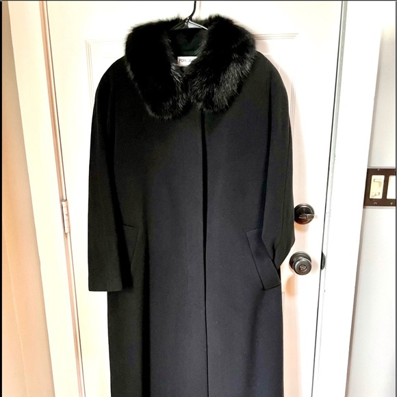 🎉HP🎉~Genuine Fox Fur Collar Soft,Luxurious ,Long Coat by Forecaster of Boston… - Picture 3 of 16